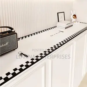 Washable Table Runner