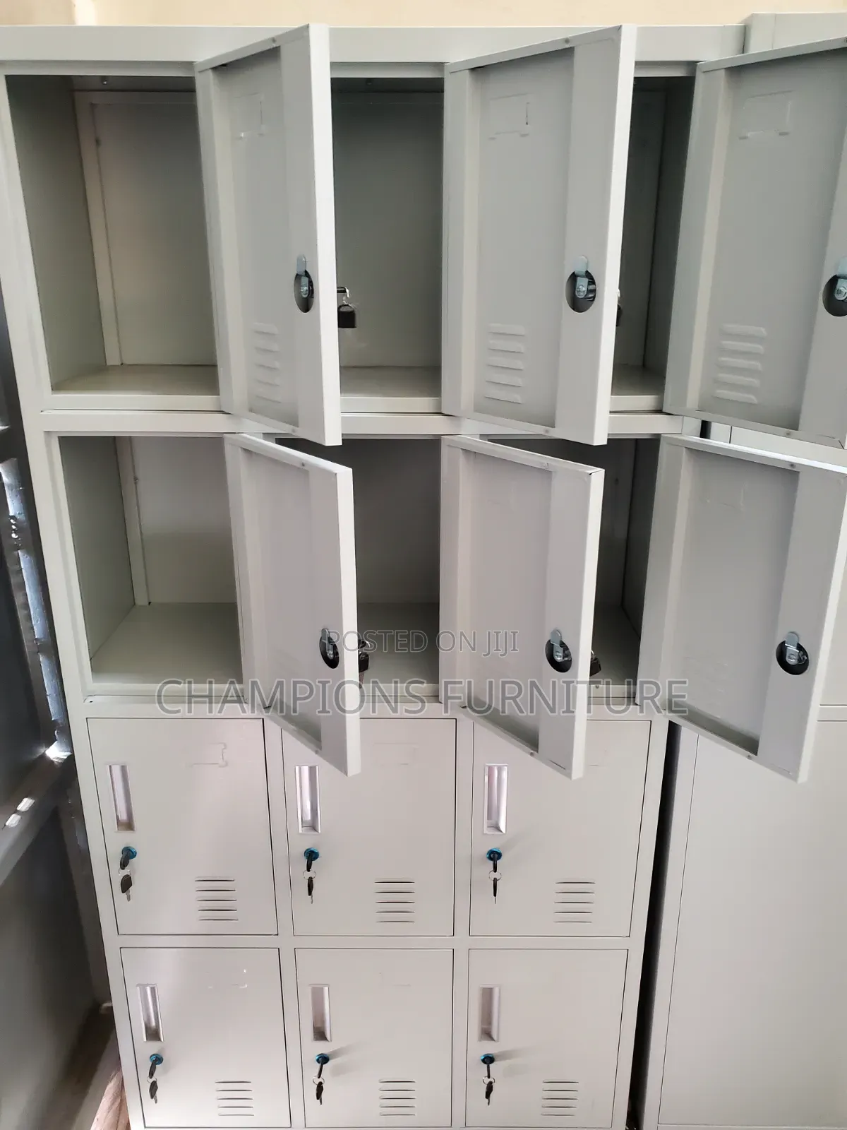 Multicompartment 12 Lockers Steel Cabinet