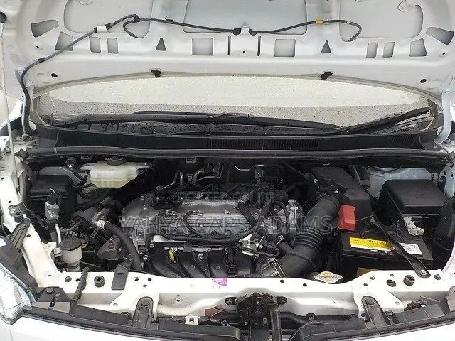 Toyota Voxy 2019 Pearl