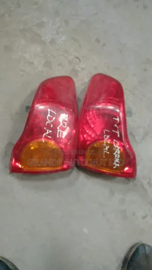 Toyota Zre Taillights