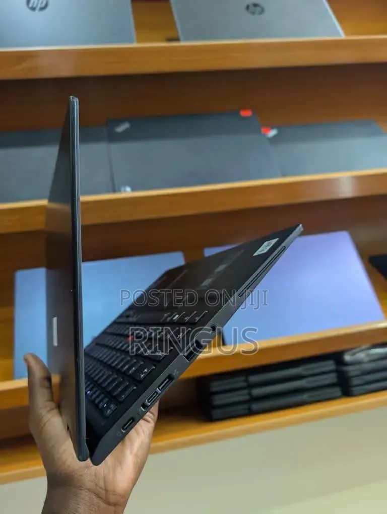 Laptop Lenovo ThinkPad x13 Yoga 16GB Intel Core i7 SSD 512GB