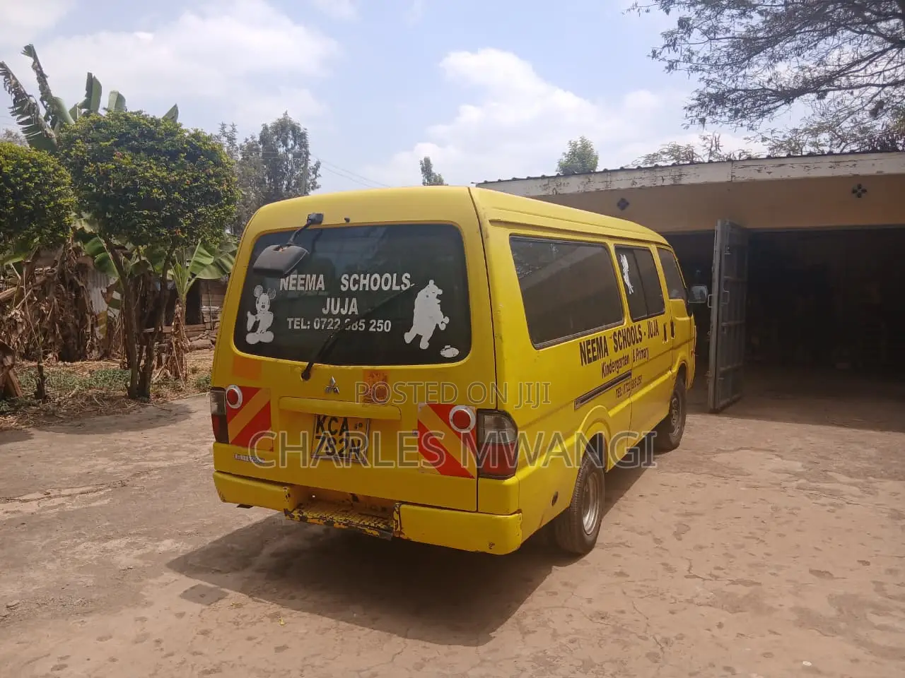 Mitsubishi L300 2007 Yellow