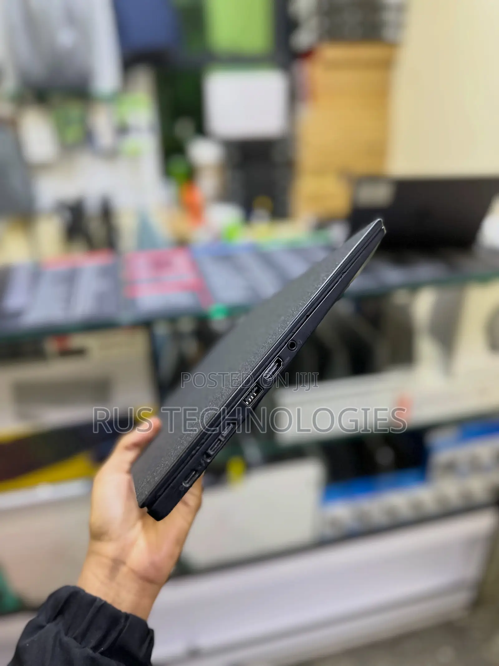New Laptop Dell Latitude 5300 8GB Intel Core i7 SSD 256GB
