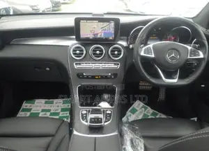 Mercedes-Benz GLC-Class 2019