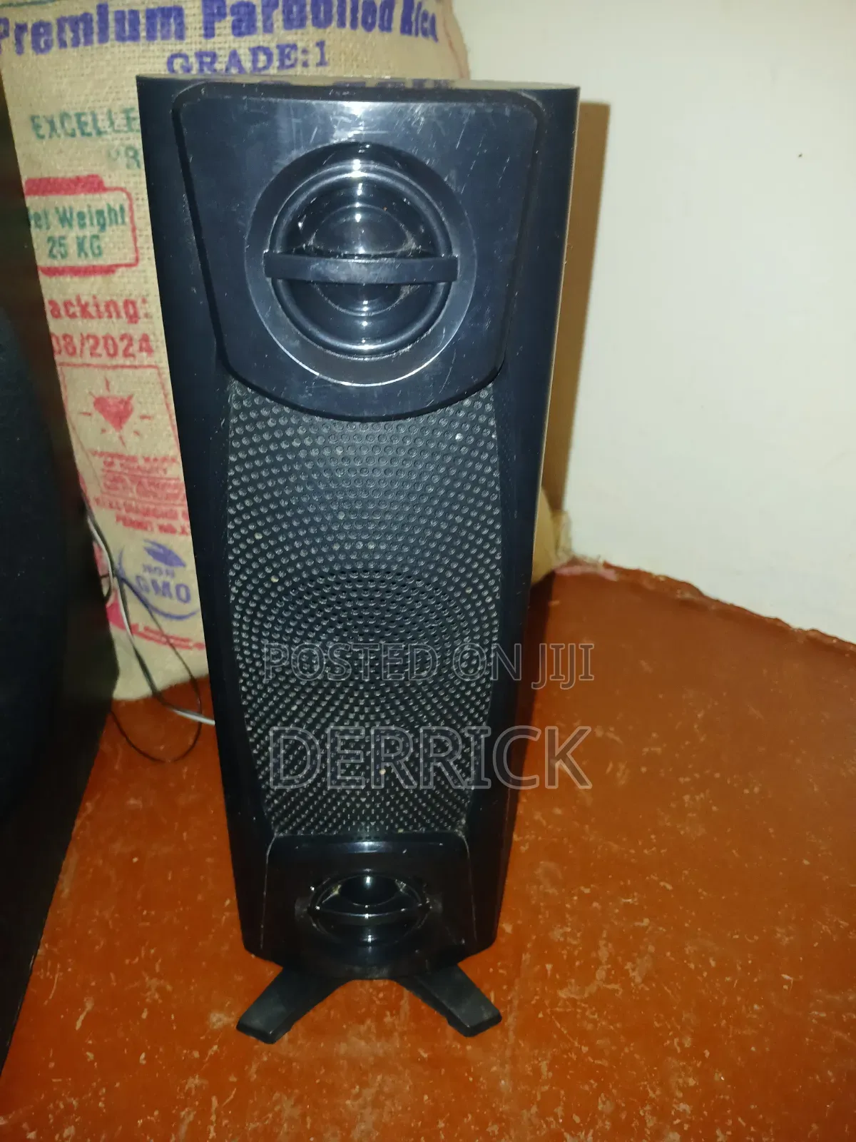 Vitron V643 3.1 Channel Subwoofer - 10000W PMPO (Complete Set + Remote
