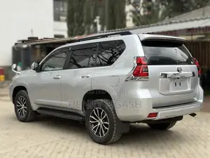 Toyota Land Cruiser Prado 2019 Silver