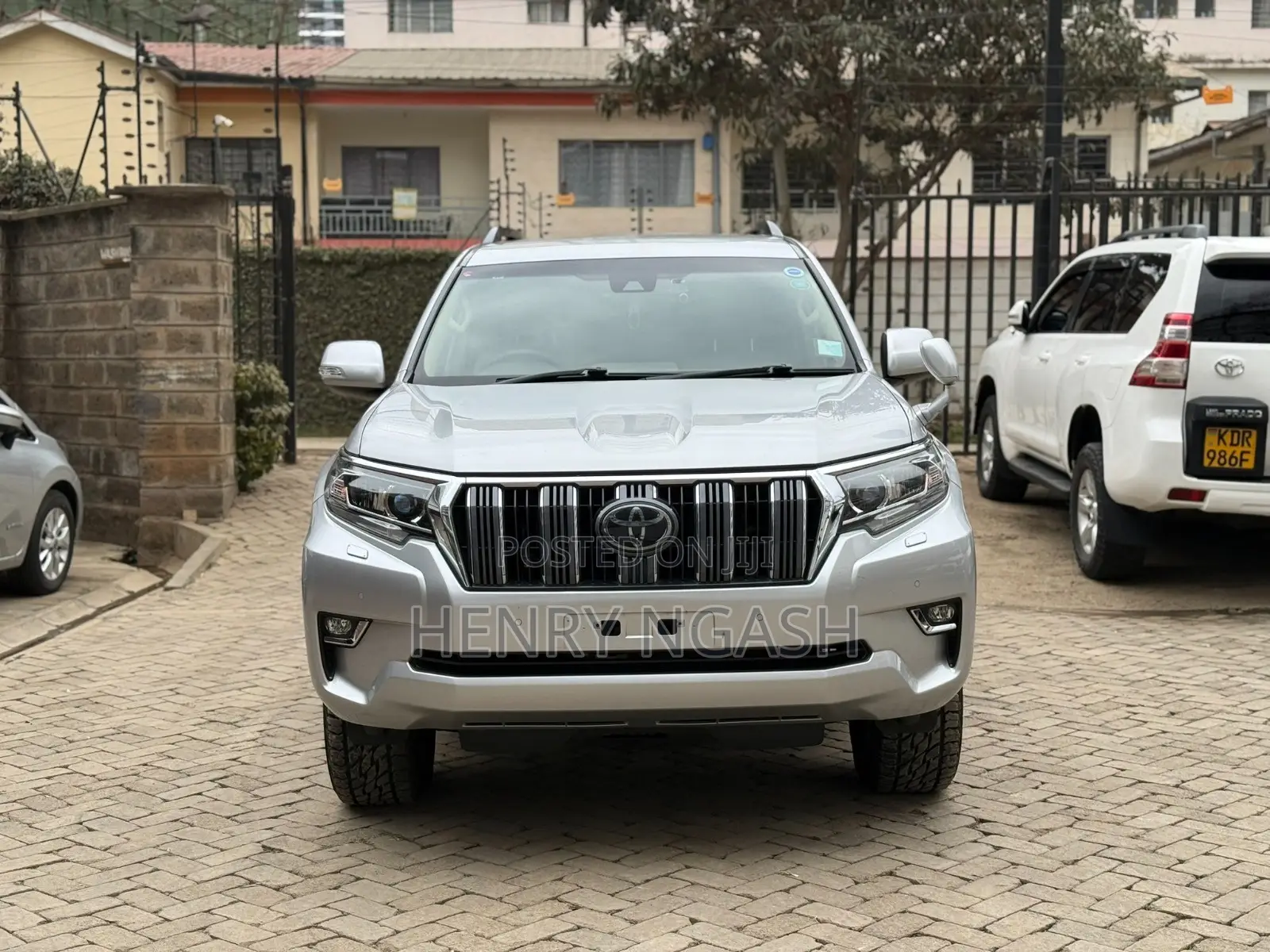 Toyota Land Cruiser Prado 2019 Silver