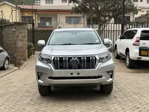 Toyota Land Cruiser Prado 2019 Silver