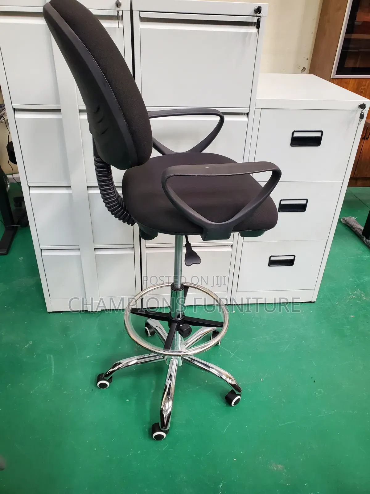 ElevateDraft Counter/Cashier Chair