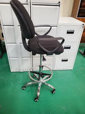 ElevateDraft Counter/Cashier Chair