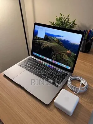 Laptop Apple MacBook Pro 2020 16GB Intel Core i5 SSD 512GB