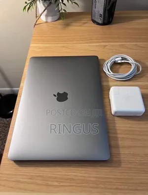 Laptop Apple MacBook Pro 2020 16GB Intel Core i5 SSD 512GB