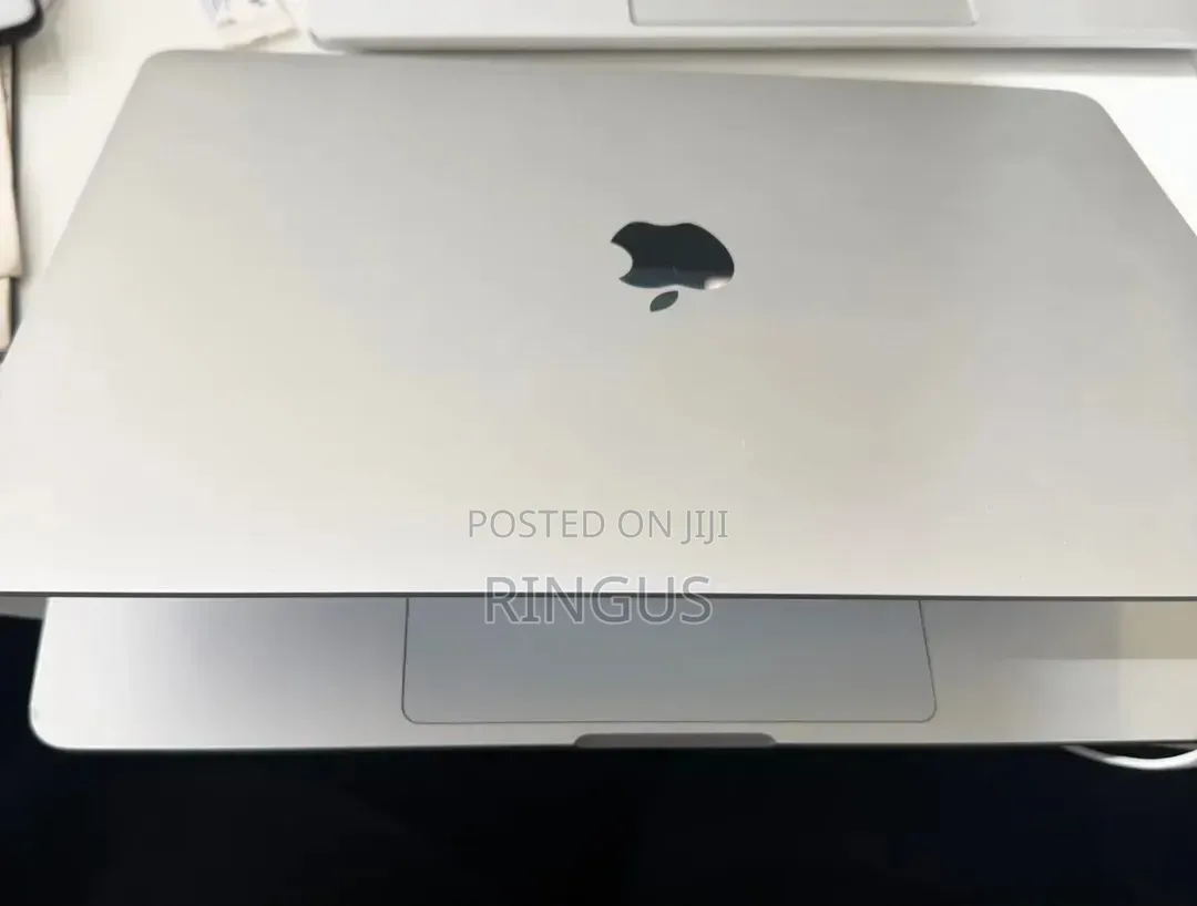 Laptop Apple MacBook Pro 2020 16GB Intel Core i5 SSD 512GB