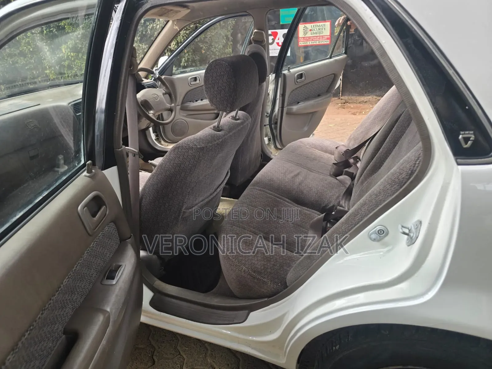 Toyota Corolla 1997 White