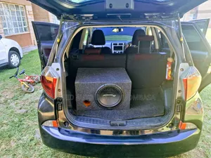 Toyota Ractis 1.3 FWD 2012 Black