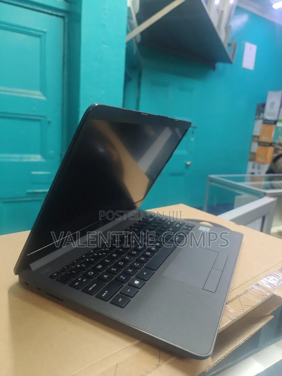 Laptop HP 240 G8 8GB Intel Core i3 HDD 1T