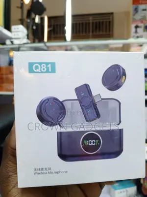 Q81 Magnetic Wireless Lavalier Mic With Digital Charging Case