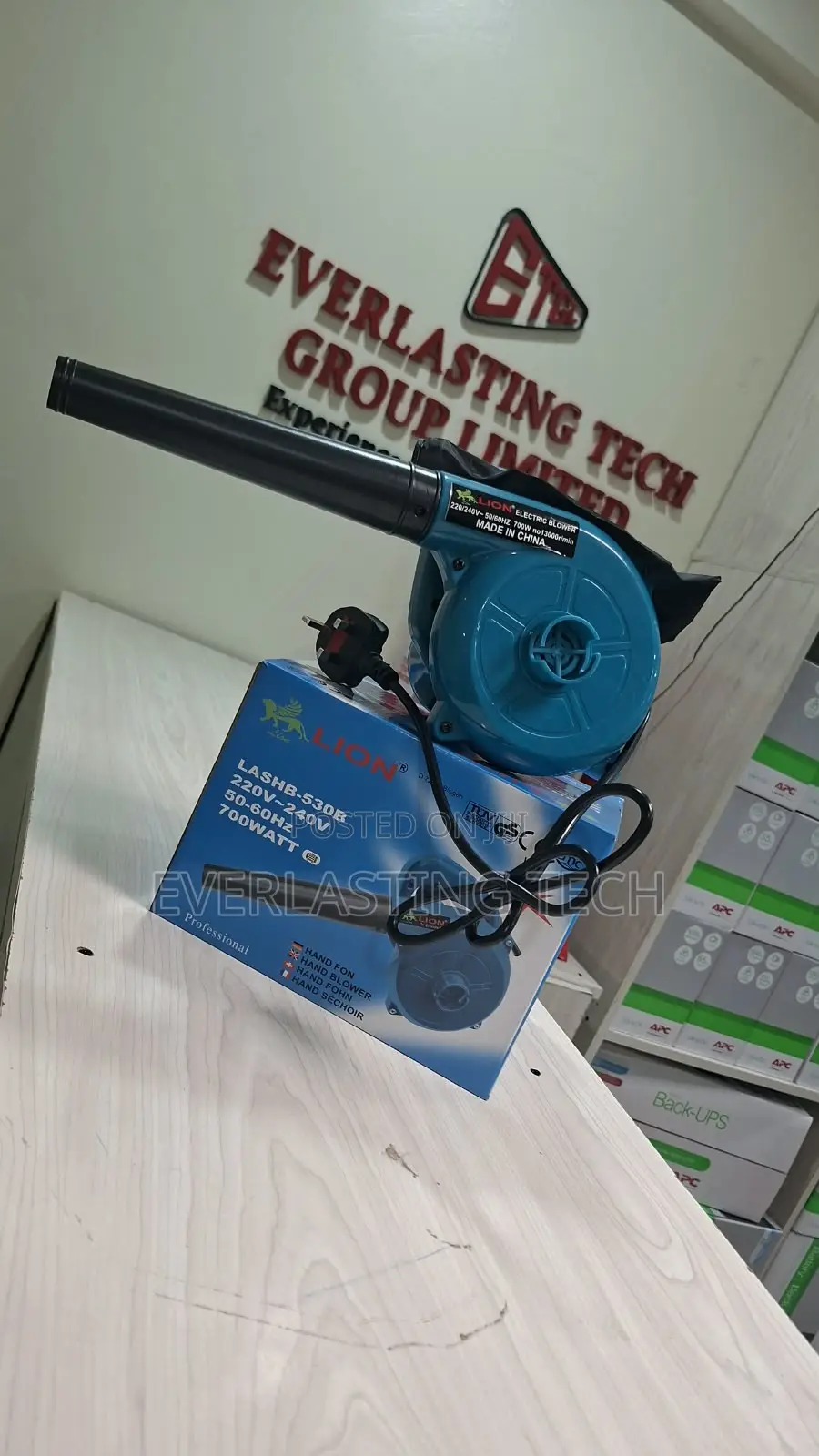 Lion 700w Electric Handheld Vacuum Blower