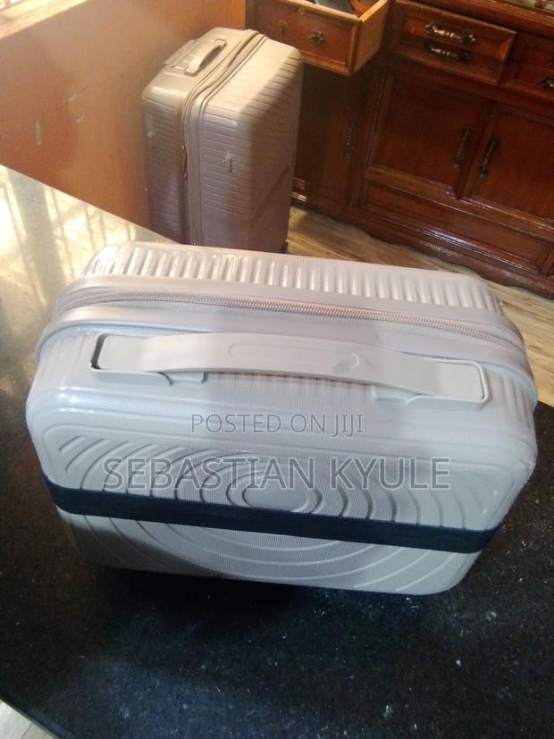 Mini Suitcase - thumbnail 2