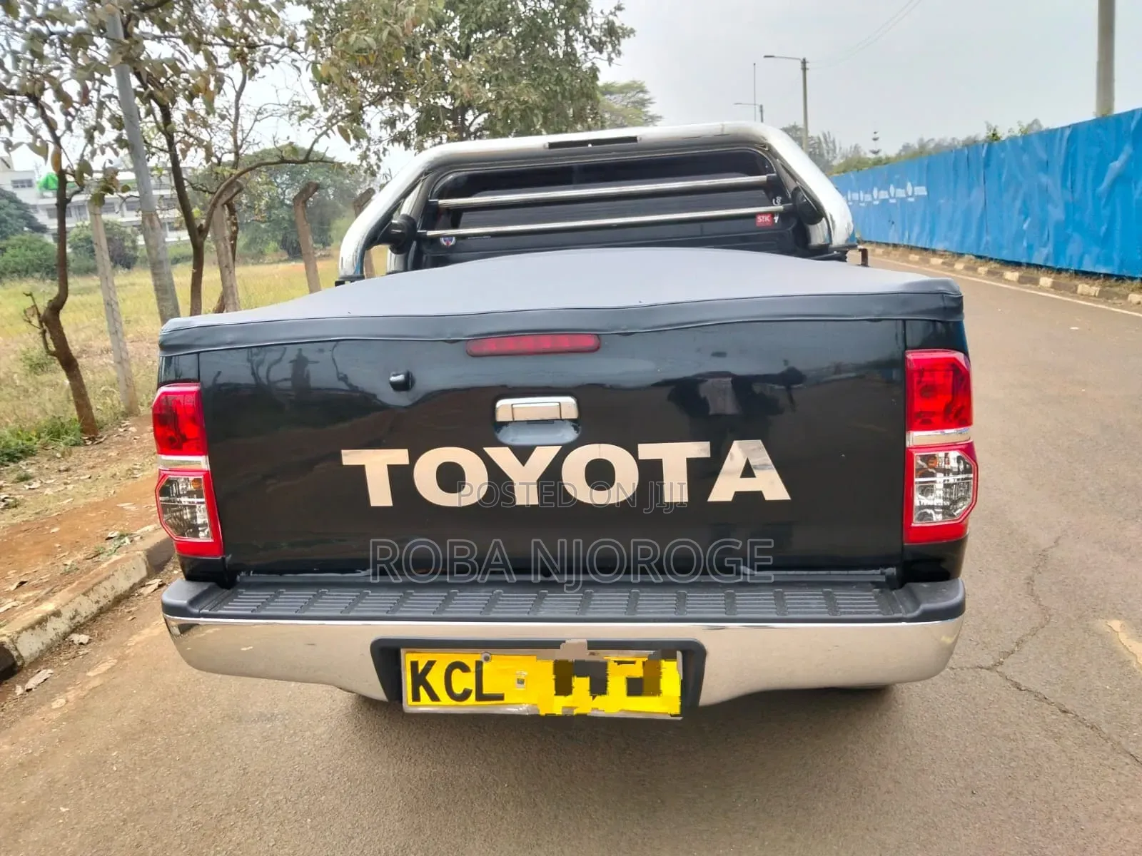 Toyota Hilux 2009 Gray