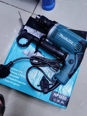 Makita Rotary Hammer Drill/ 710 Makita Hammer