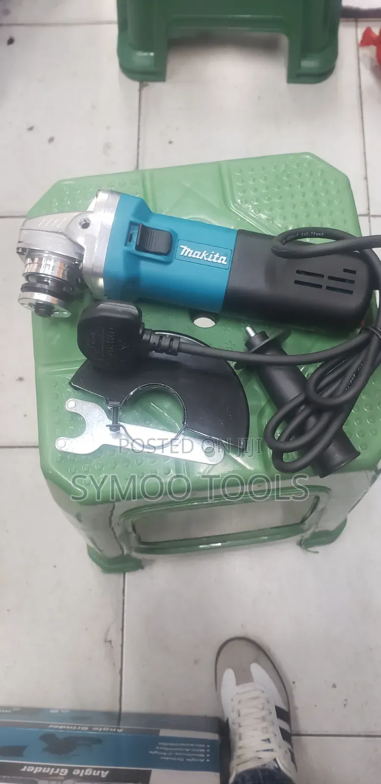 Makita Angle Grinder 4"