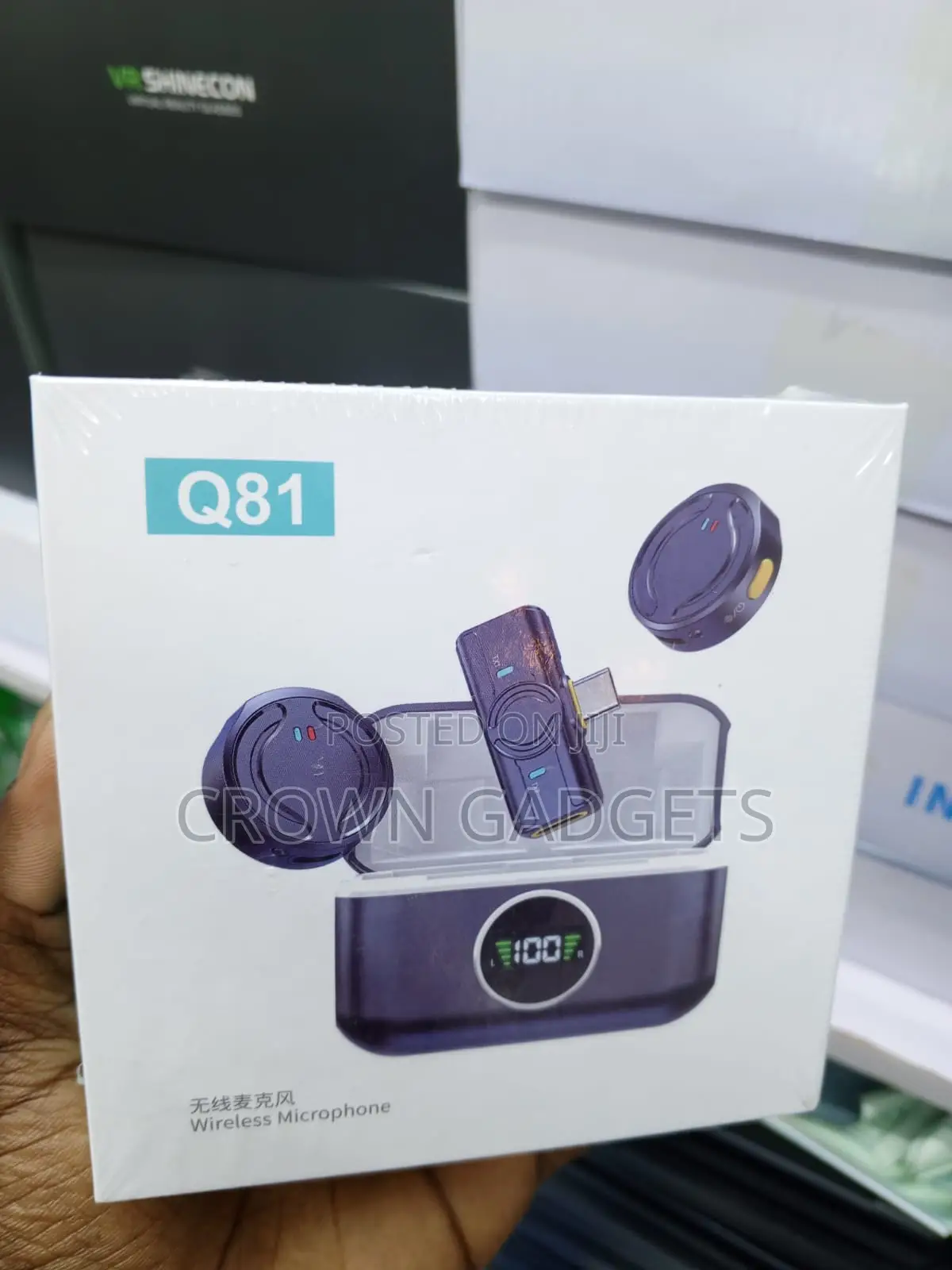 Q81 Wireless Microphone for iPhone Android With Charging Case