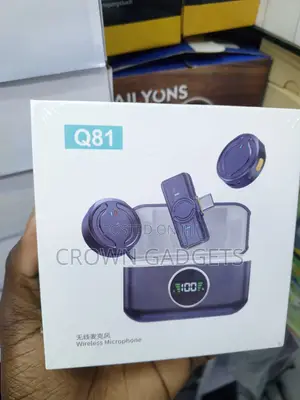 Q81 Wireless Microphone for iPhone Android With Charging Case
