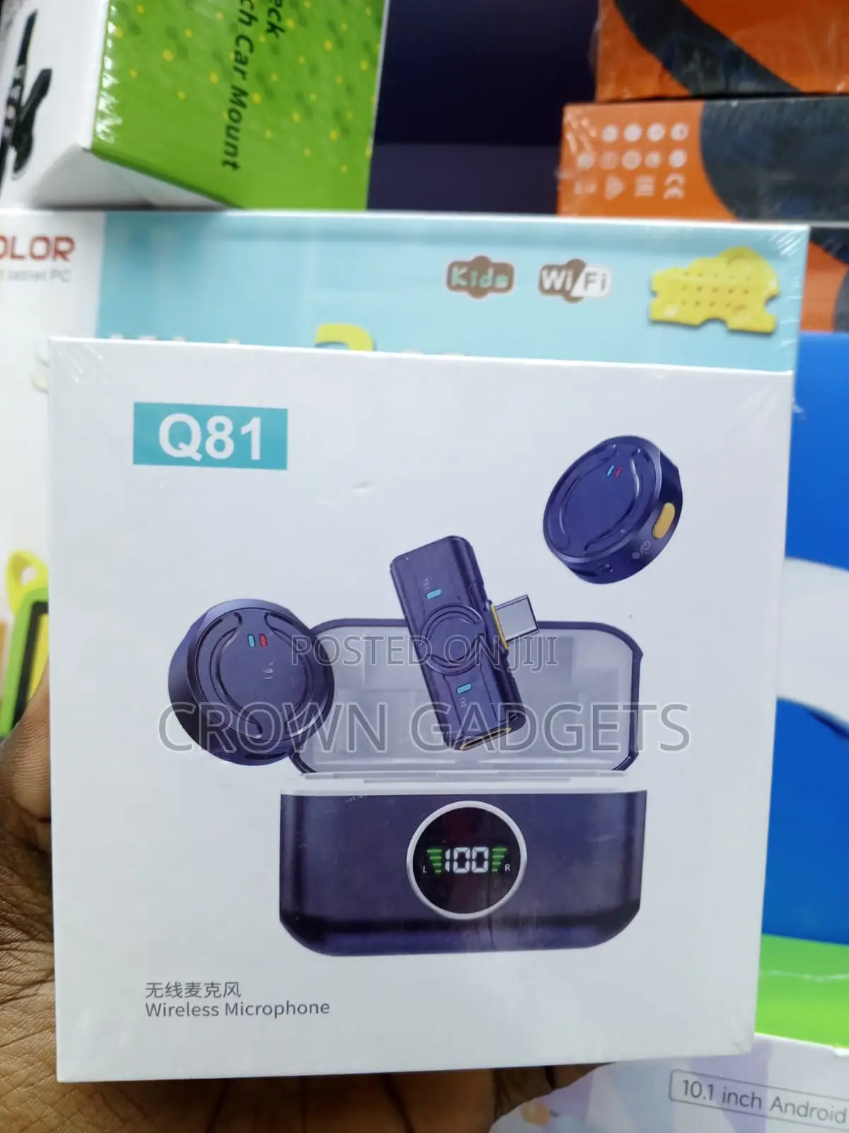 Q81 Clip-on Lavalier Mic With Noise Reduction Digital Display
