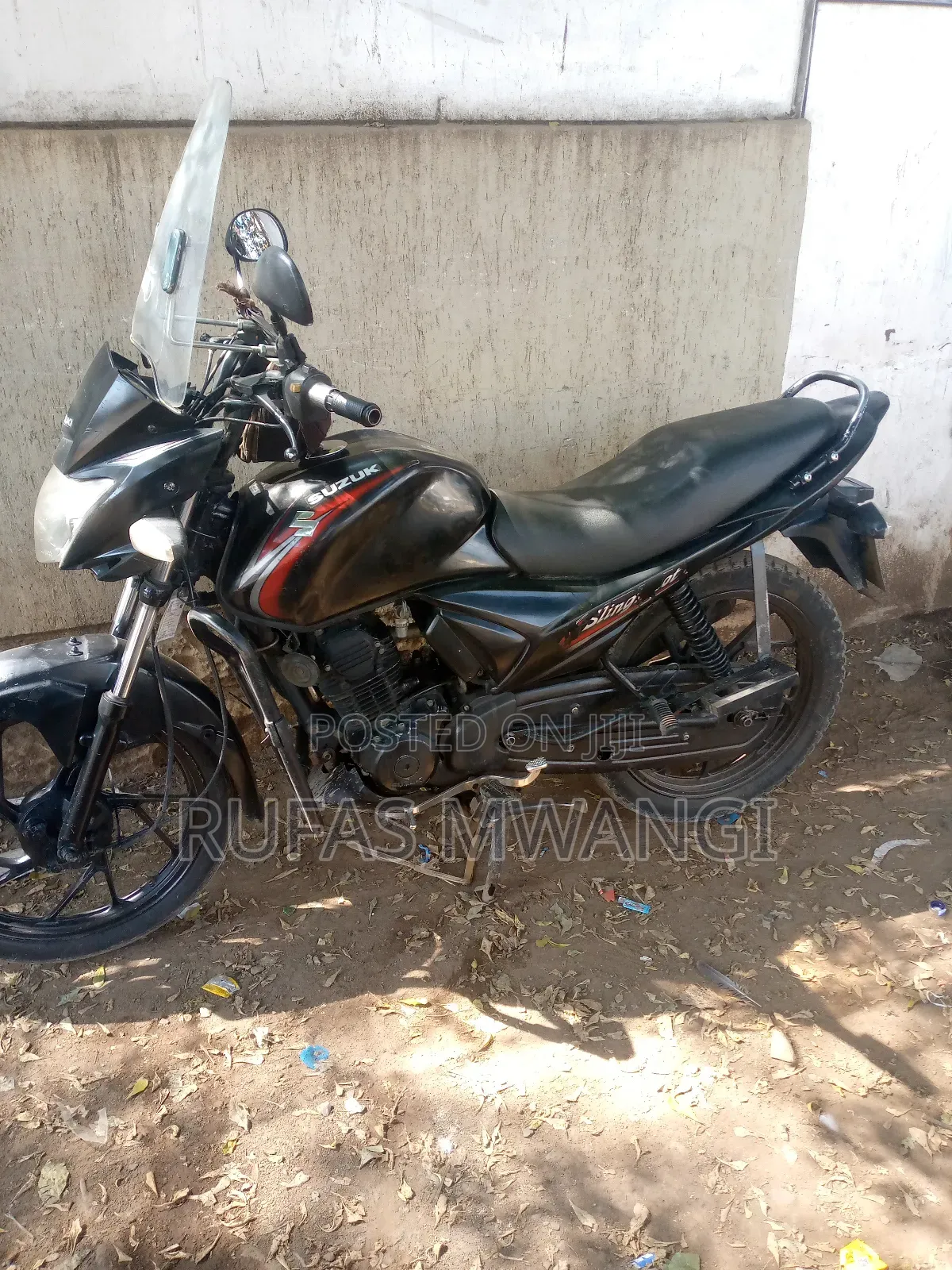 Suzuki Burgman 125 2012 Black