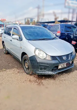 Nissan Advan 2017 Silver
