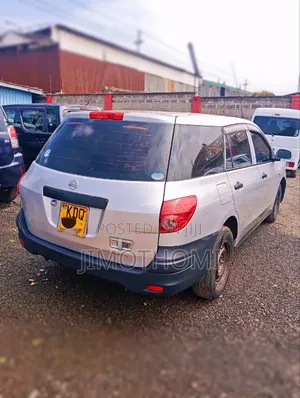 Nissan Advan 2017 Silver