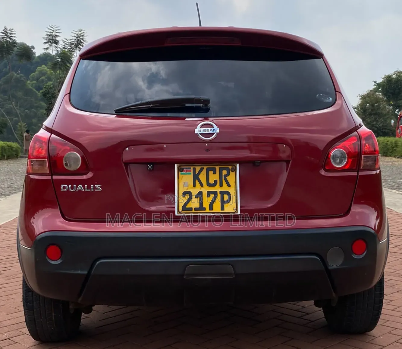 Nissan Dualis 2011 Red