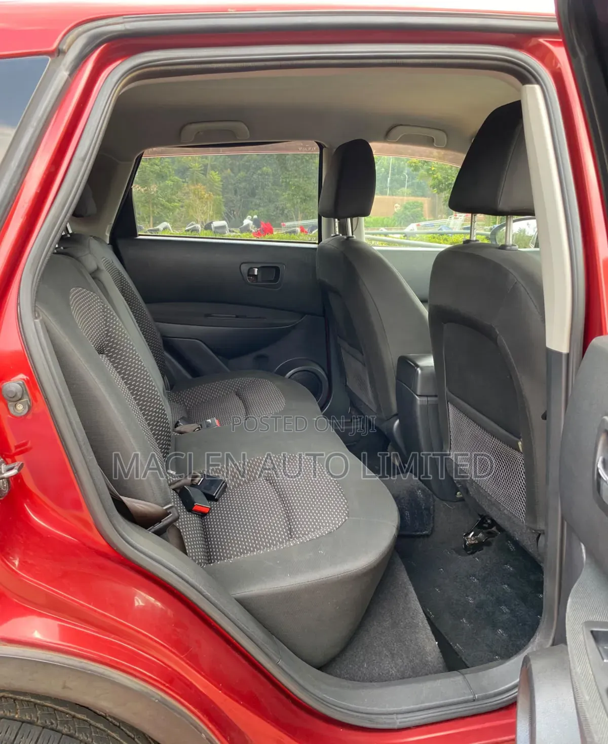 Nissan Dualis 2011 Red