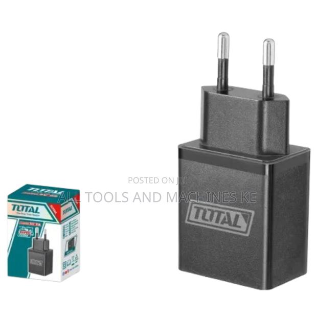 Charger TCLI120502 – Ultimate High-Speed Professional Charging