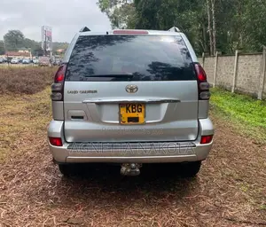 Toyota Land Cruiser Prado 2006 Silver