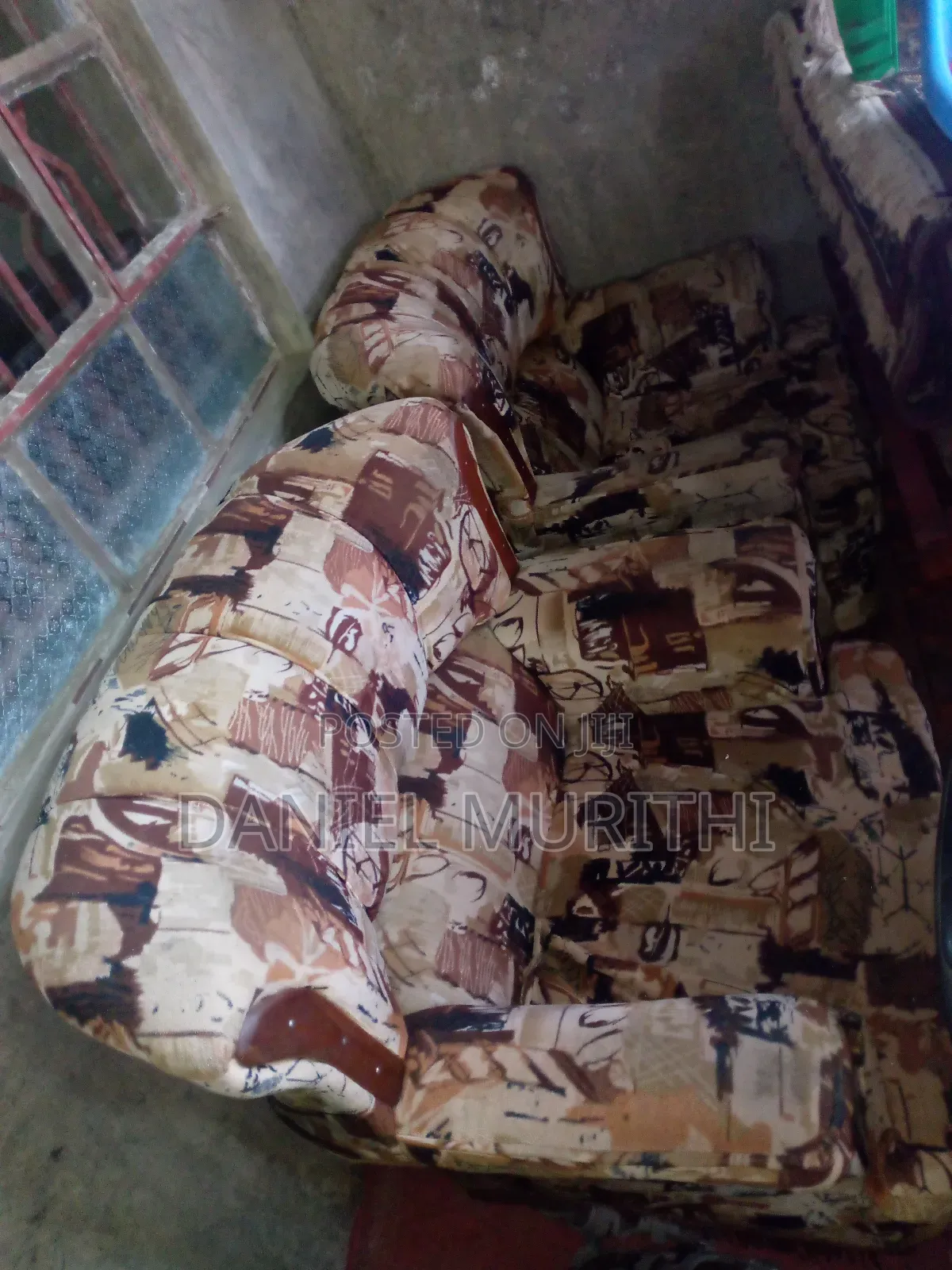 Furniture/Seats