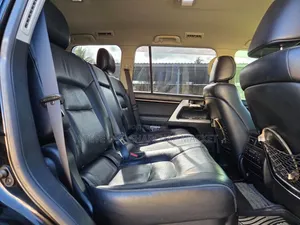 Toyota Land Cruiser 4.6 V8 AX G Selection 2012 Black