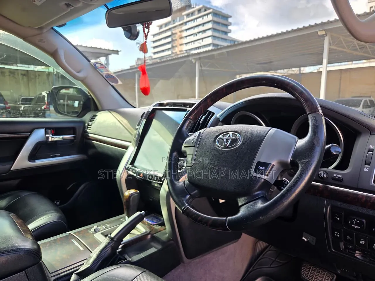 Toyota Land Cruiser 4.6 V8 AX G Selection 2012 Black