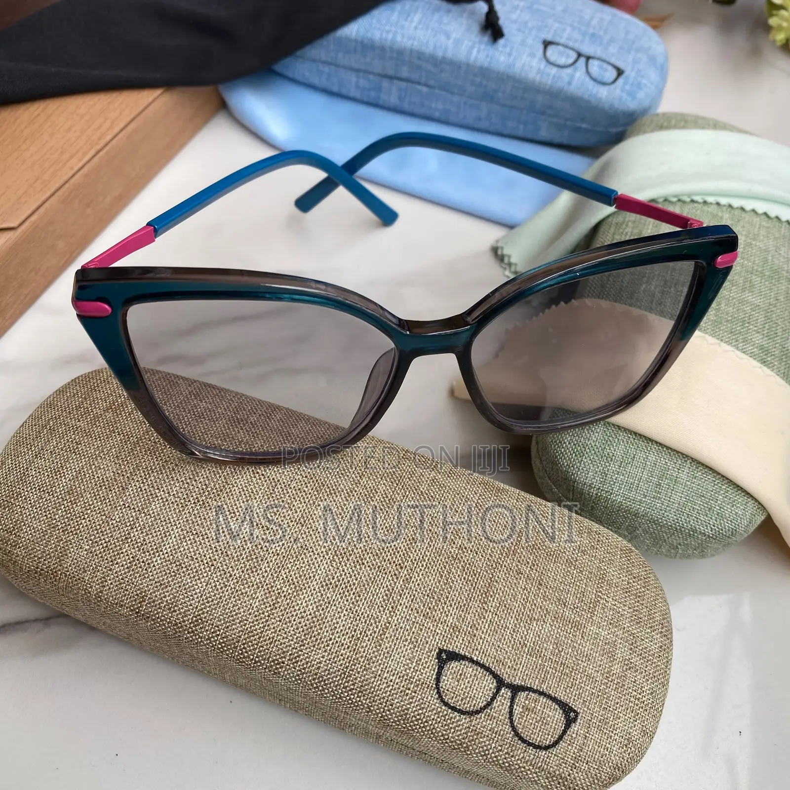 Adaptive Tint Sunnies ( Photocromic)