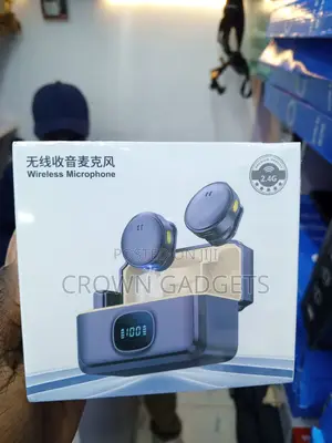 Q8 Dual Wireless Lavalier Microphone With Digital Charging Case