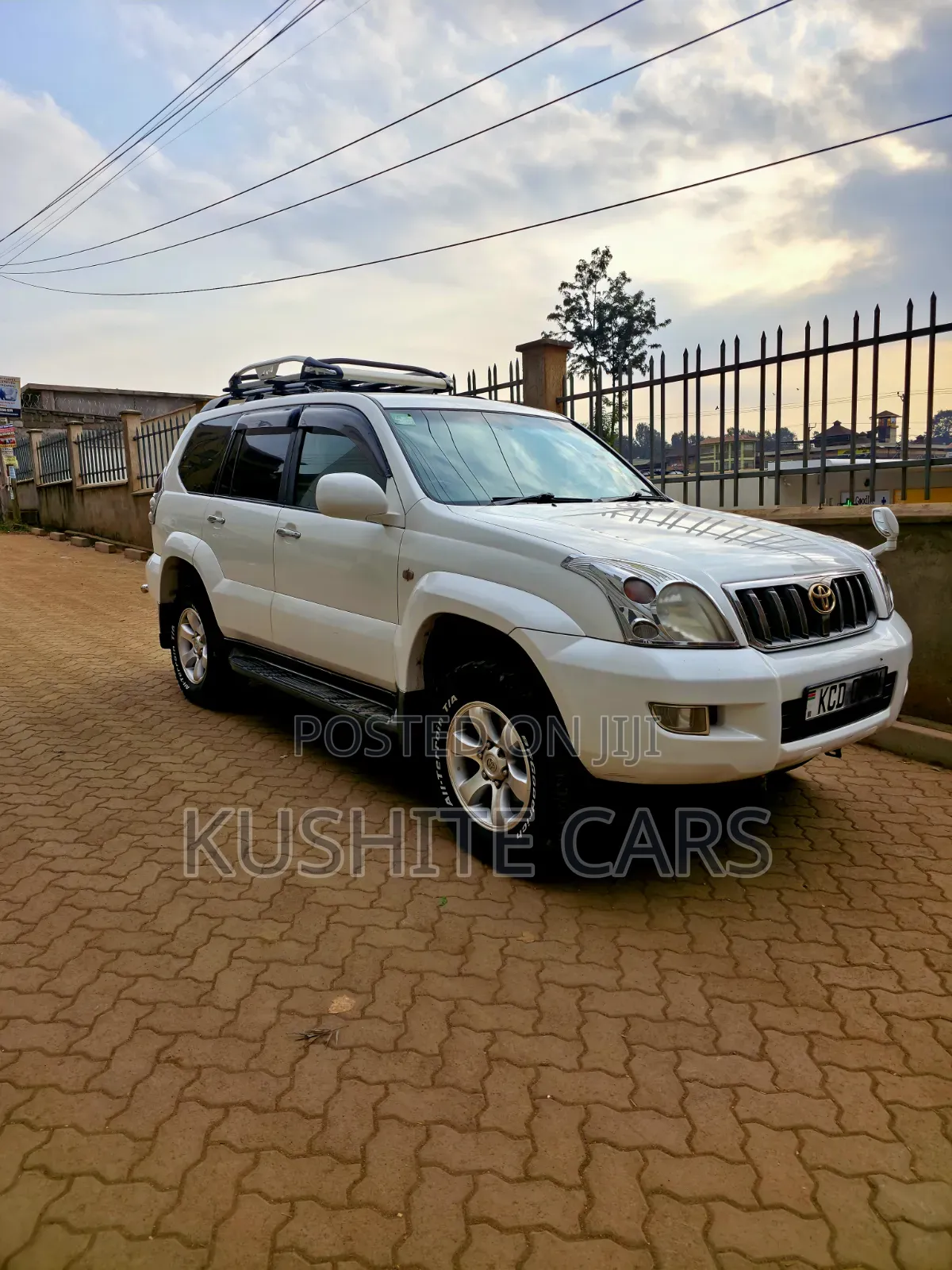 Toyota Land Cruiser Prado 2008 White