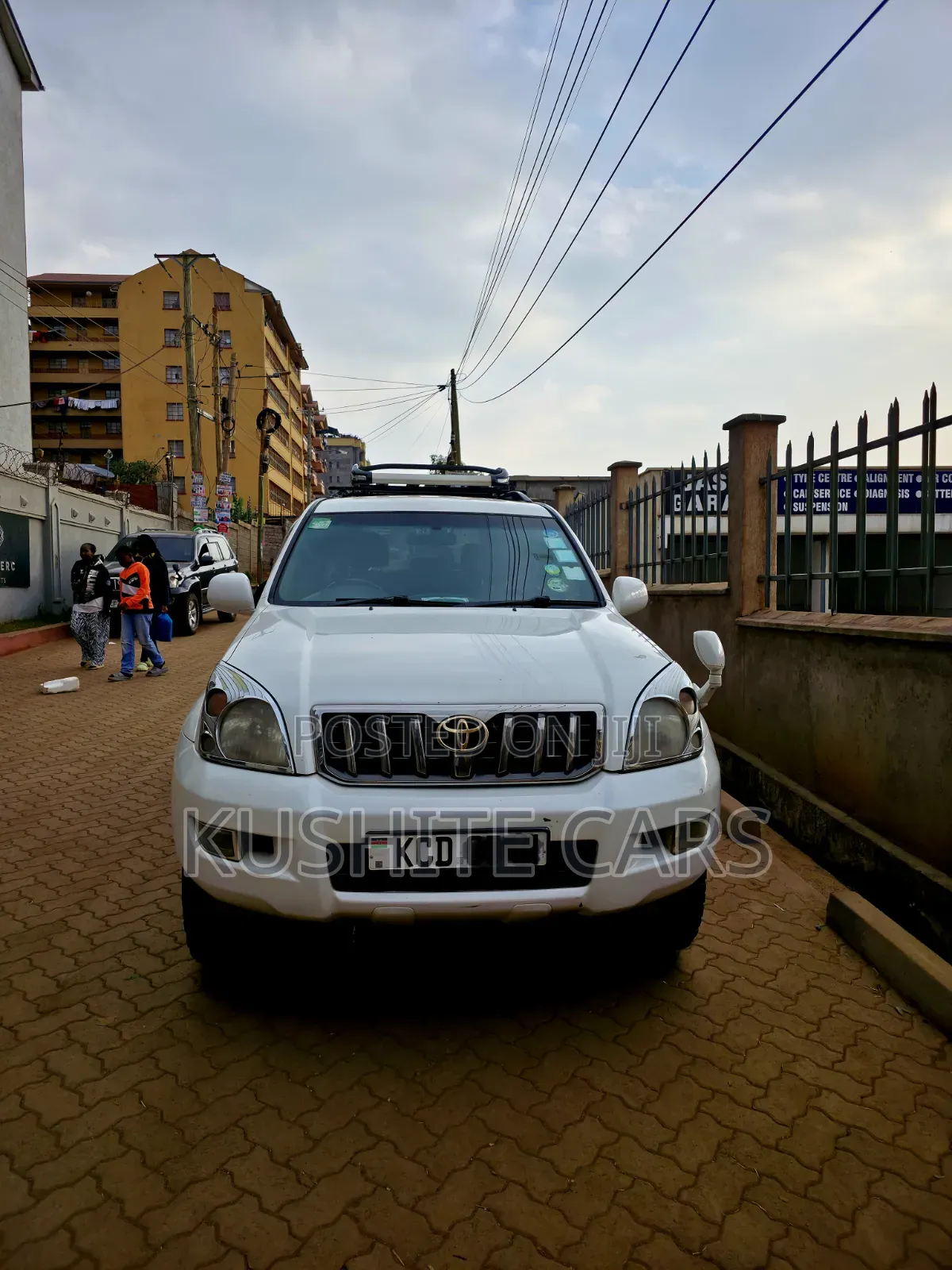 Toyota Land Cruiser Prado 2008 White