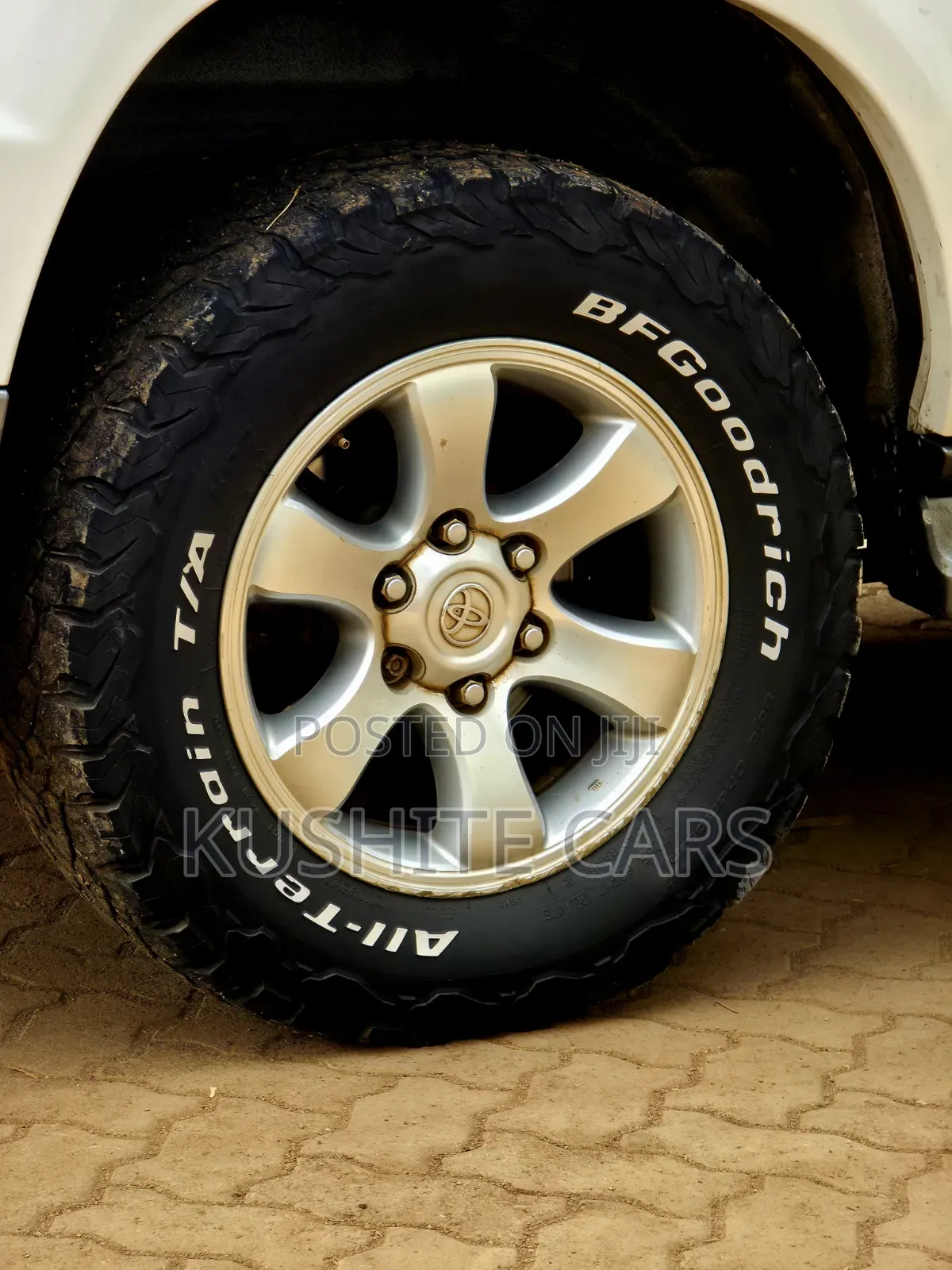 Toyota Land Cruiser Prado 2008 White