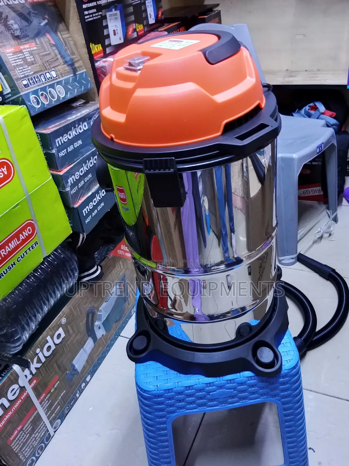 Astramilano Vacuum Cleaner 20litres