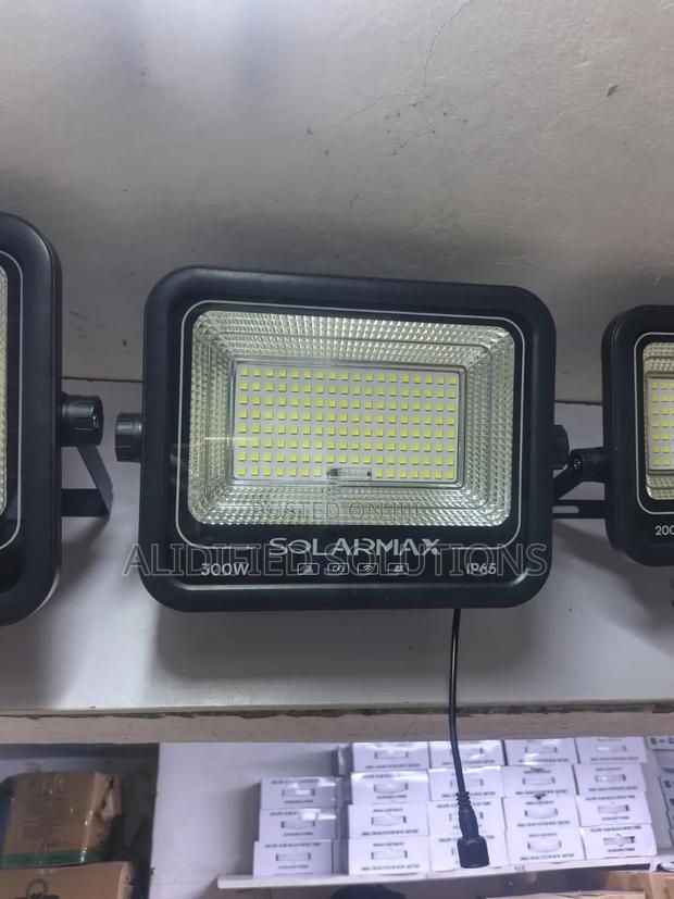 300w Solarmax Solar Floodlight