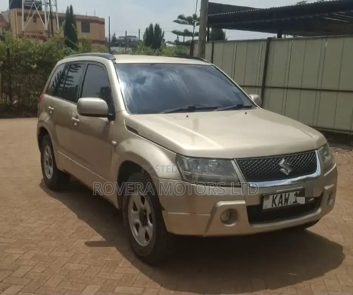 Suzuki Grand Vitara 2006 Beige