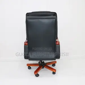 Office Chair; Modern Leather Swivel Chair