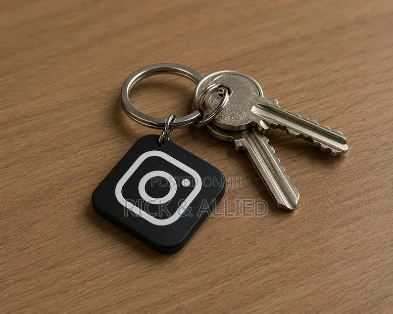 Instagram, Tiktok, Facebook, LinkedIn Custom NFC Keychains