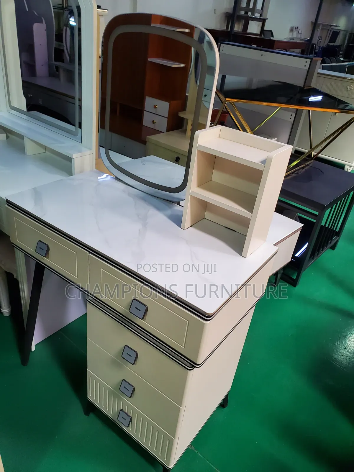 LuxeGlow LED Mirror Dressing Table